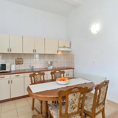 Fuer 3 Personen Ca 45 Qm In Stinjan, Istrien Istrische Riviera Stinjan